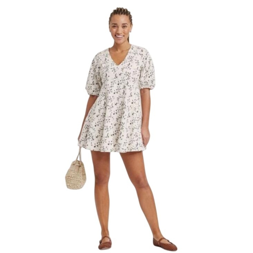 Universal Thread Bell Elbow Sleeve Mini Dress White‎ Floral V-Neck Small